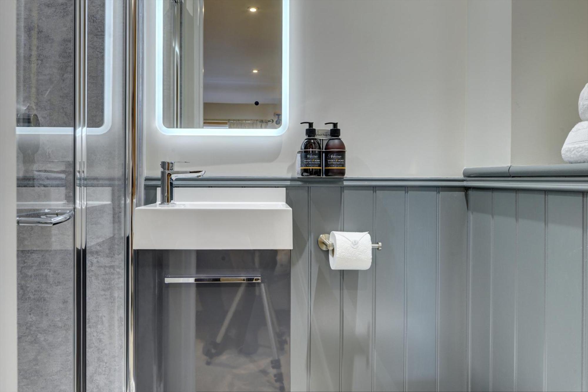 The Bridge House Henley Hotel Bagian luar foto